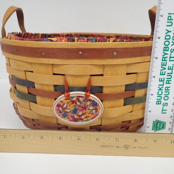 Vintage Longaberger basket - Picture 5 of 5